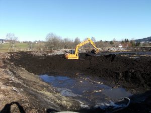 Travaux de terrassement en etang, Hugues Mougin